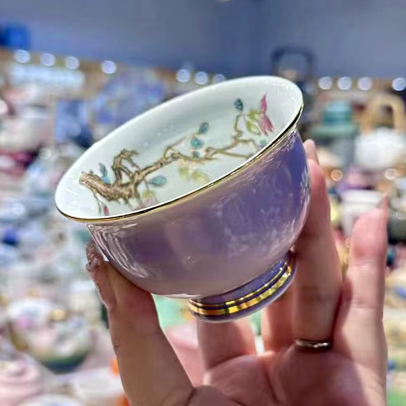 Lila Keramik-Tasse mit floralem Design und schwerem Griff für Gongfu-Tee - Bild 3