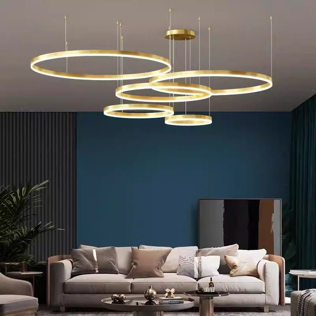 TAONUANSHU Nordischer Ring LED-Kronleuchter aus Aluminium in Silber oder Gold/Messing für Wohnzimmer und Schlafzimmer - Bild 1