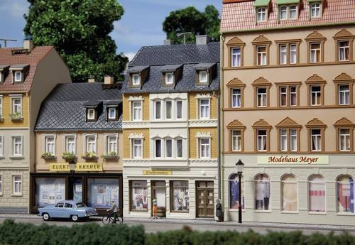Auhagen Modellbau Wohnhaus Nr. 4 im Maßstab H0