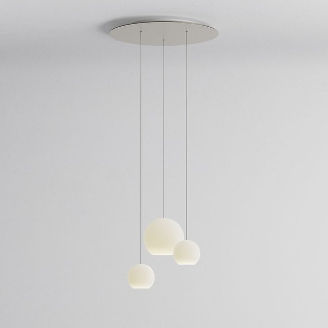 KOMOT KOS Trio SL LED-Pendelleuchte mit rundem Baldachin, Nickel matt und Edelstahl, Opalglas, Tunable White 2200K - 4200K, Durchmesser: 60 cm - Bild 1