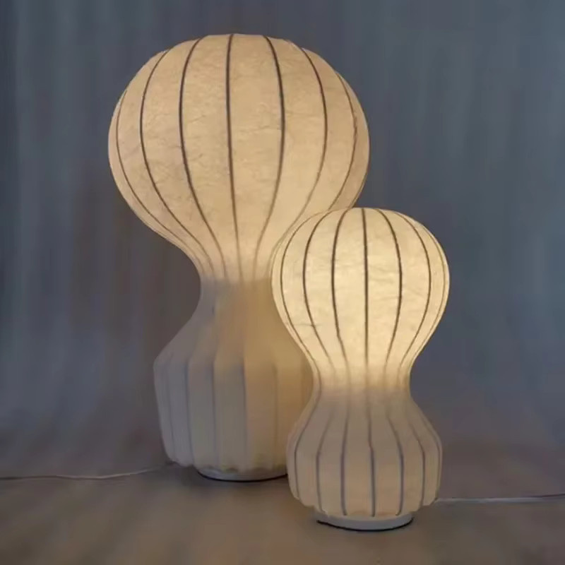 YongYing Lumin Designer Schreibtischlampe im Wabi Sabi Stil aus Seide, Farbe: Weiß/Beige - Bild 3