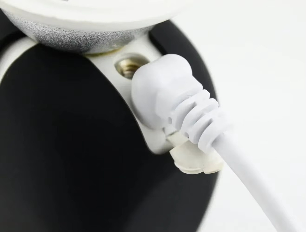 Arlo wetterfestes Ladekabel mit USB-C Anschluss für Arlo Pro und Diego Pro 2, Länge: 7,6 m, Farbe: Weiß - Bild 3