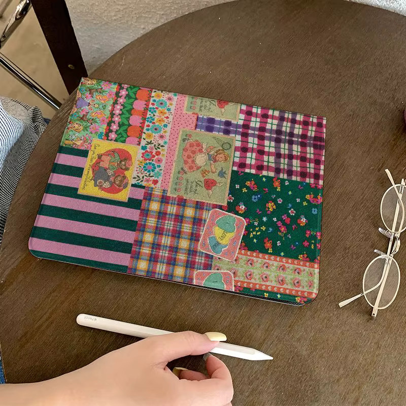 iPad Hülle mit floralem Bärenmuster für Apple iPad Pro 10/11 Zoll und iPad Air 3/4/5 in Weiß und Multicolour - Bild 2