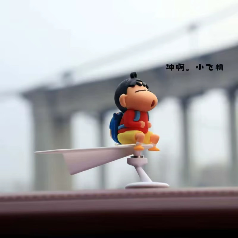 Crayon Shin-chan Lustiges Flugzeug-Ornament, Kunststoff, Mehrfarbig - Bild 3