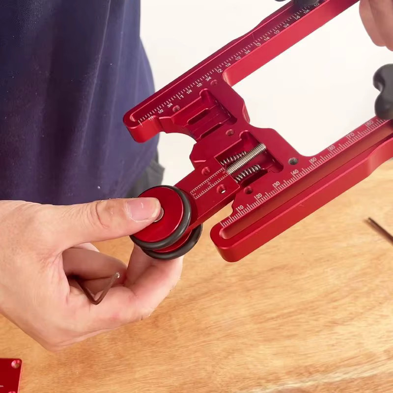 ENJOYWOOD Langer Führungsstift mit Einweg-Rad-Hilfswerkzeug für Tischsägen und Holzbearbeitung in Rot - Bild 4
