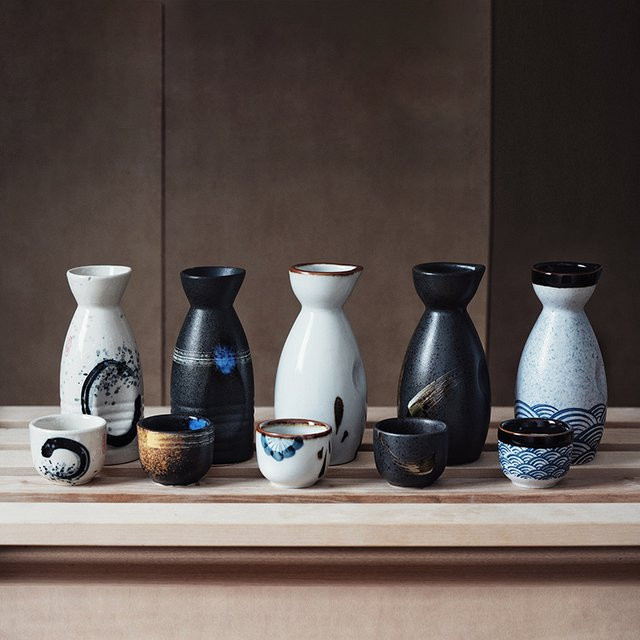 Vintage Keramik-Dekanter und Tassen-Set im japanischen Stil für Sake und Umeshu - Bild 1