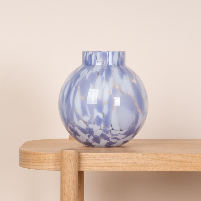 Glasvase Konfetti von BLUME2000 in Blau und Weiß für den Tisch - Bild 1
