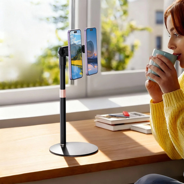 Magnetischer Dual-Telefonständer von xnyocn in Schwarz, faltbarer 360 Grad rotierender MagSafe-Halter aus Aluminium für iPhone 17 16 15 Pro Max, ideal für Live-Streaming und den Schreibtisch - Bild 1