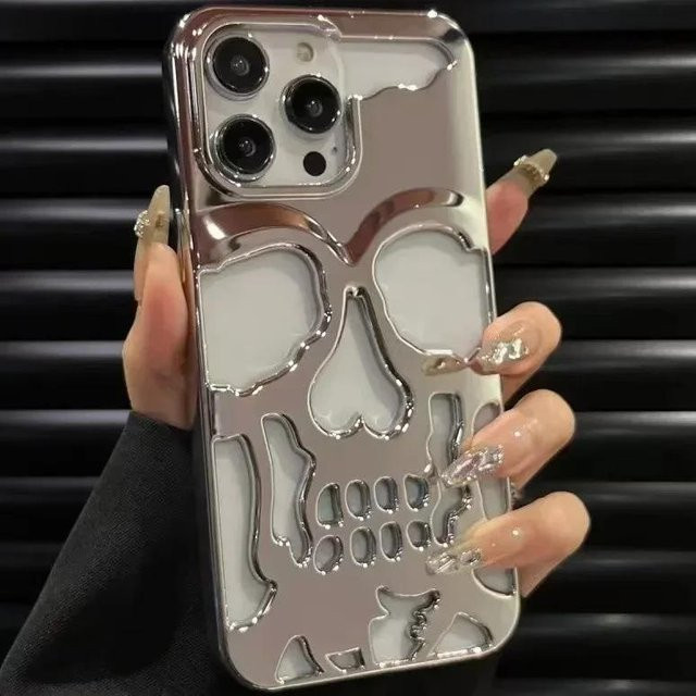 DANAISUFEI Handyhülle mit 3D Matte Metallic Ausgehöhlter Schädel Design für iPhone 16 15 14 13 12 11 Pro Max Plus in Silber und Multicolour, Stoßfeste Weiche Hülle - Bild 1