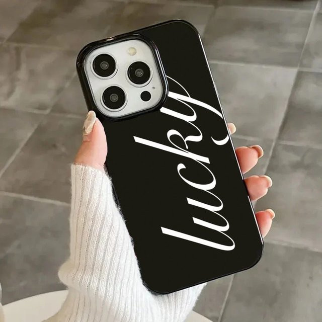 Minimalistische Handyhülle mit englischem Glücksmuster für iPhone 11 bis iPhone 17 Pro Max in Schwarz - Bild 1