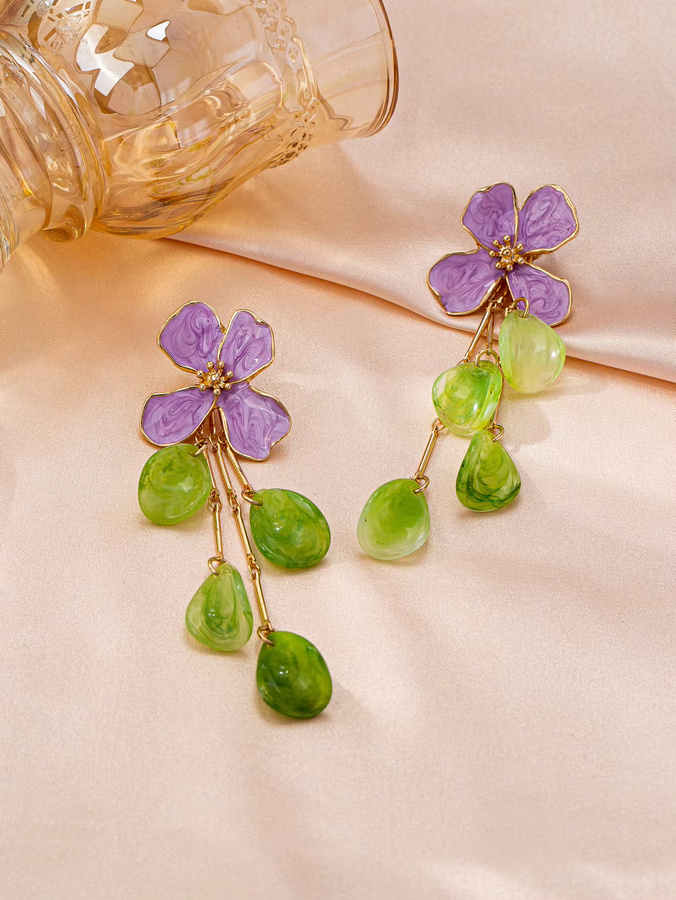 Ohrringe mit kleinen Blumen, Damen - Bild 2