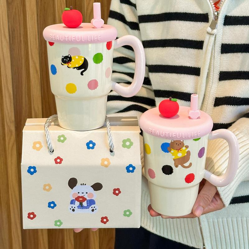 Niedlicher Keramikbecher mit Katzen- und Herzmotiv für Mädchen, Trinkbecher mit Strohhalm, 401-500 ml - Bild 2