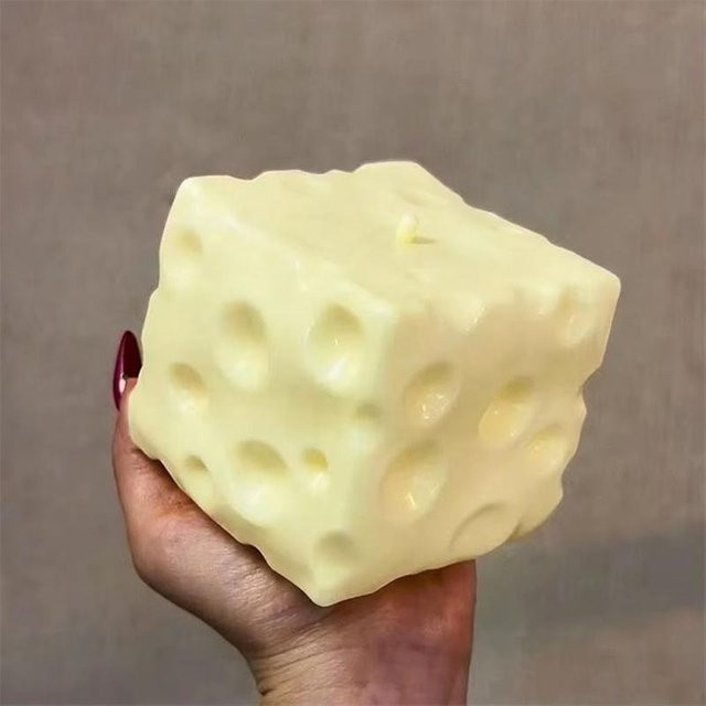 Binchi Käse-Quetschball, Fidget-Spielzeug, Stressball, beige - Bild 1