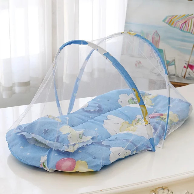 Faltbares Babybett mit Moskitonetz und Baumwollpolsterung in Blau - Bild 1