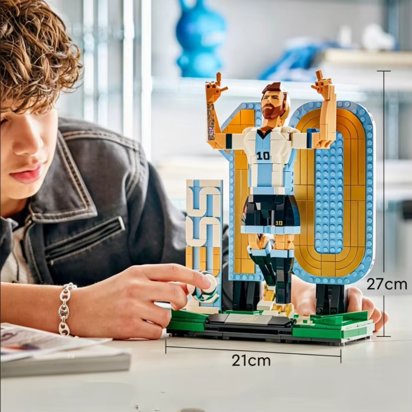 Hot Toys Fußball-Superstar Nummer 10 Lionel, Baustein-Puzzle-Modell, 958 Teile, ab 14 Jahren - Bild 5
