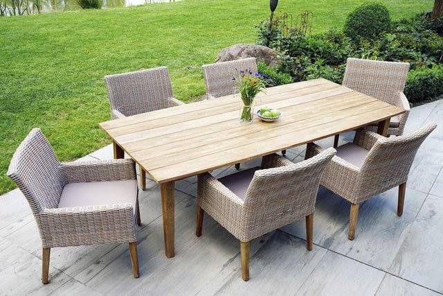 OUTFLEXX Borneo Garten-Essgruppe aus Polyrattan und Akazie in Beige mit Tisch und 6 Landhaussesseln, Tisch B: 180 cm, T: 90 cm, H: 75 cm - Bild 1