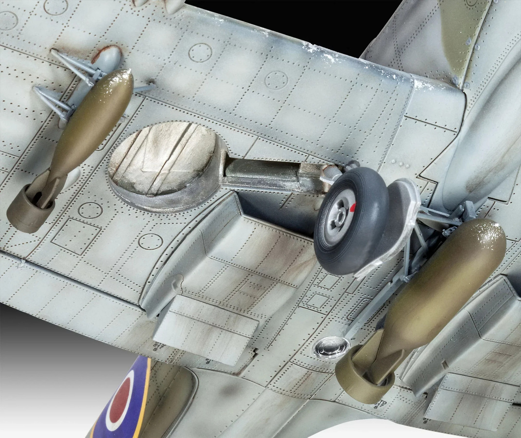 Revell Supermarine Spitfire Mk.IXc, Model Set, 1:32, Grau - Bild 3