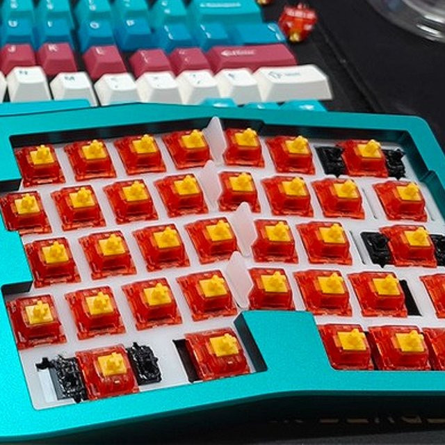 MiFuny Y2 Schalter Transparent Linear für Gaming Tastaturen mit 32g 40g 48g oder 53g Druckkraft und RGB Unterstützung - Bild 1