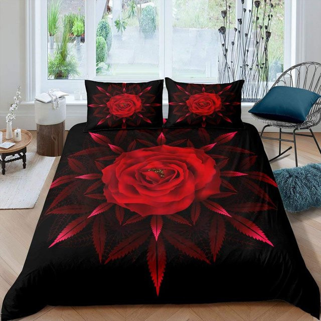 Bettwäsche-Set Your Warm Home mit Rosenblüten-Print in Rot, bestehend aus 1x Bettbezug und 2x Kissenbezügen, Breite: 135 cm, Länge: 200 cm, Kissenbezüge: 50 x 70 cm - Bild 1