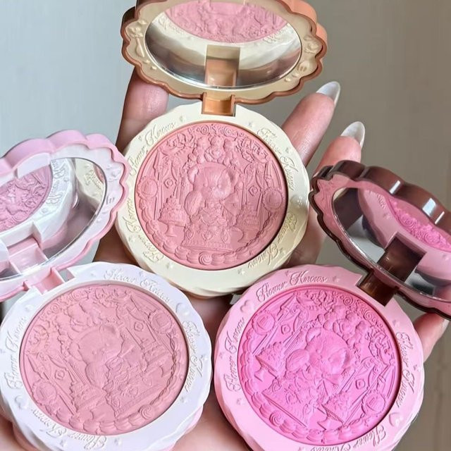 Flower Knows The Sweetie Bear Blush, Seidensatin-Rouge-Puder, Mattes Finish - Bild 1