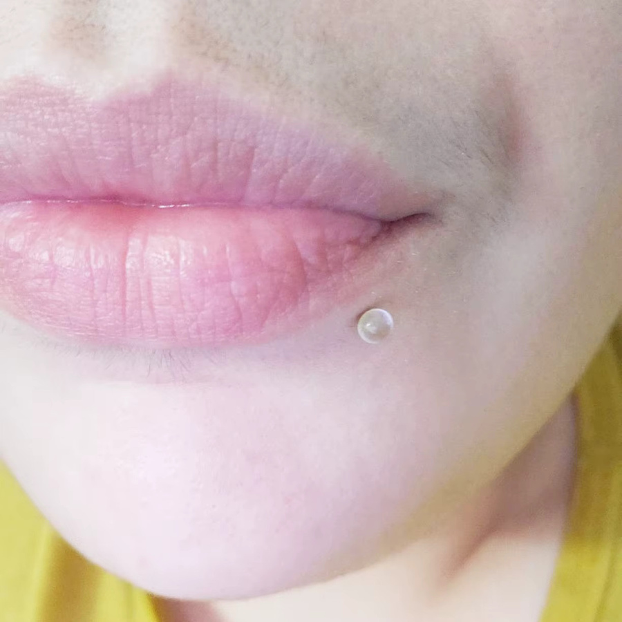 Lippenpiercing Labret Ring, Acryl, Weiß, Unisex - Bild 3