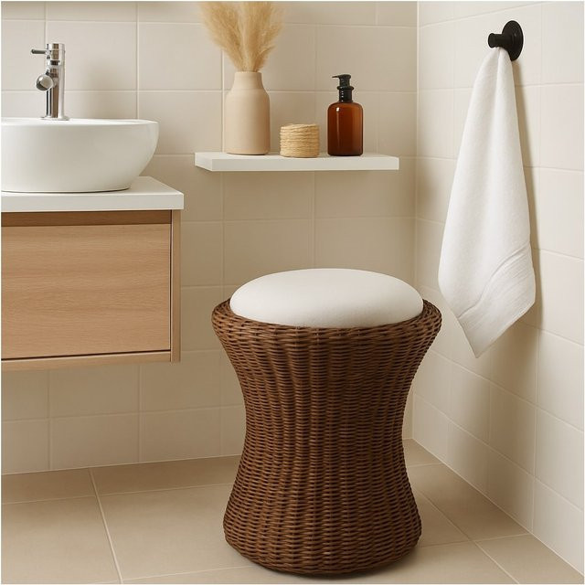 Möbel direkt online Rattan-Sitzhocker handgeflochten in Braun mit beige Stoffbezug und abnehmbarem Deckel - Bild 1