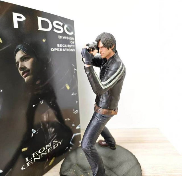 Bandai Resident Evil 6 Leon Kennedy, Actionfigur, Kunststoff, Schwarz - Bild 1