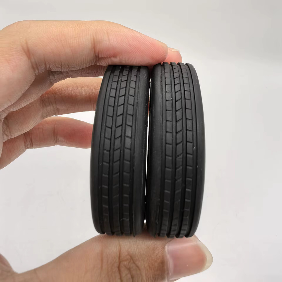 LESU Kleiner LKW-Reifen S-1287-1, 1:14, Zubehör, Gummi - Bild 2