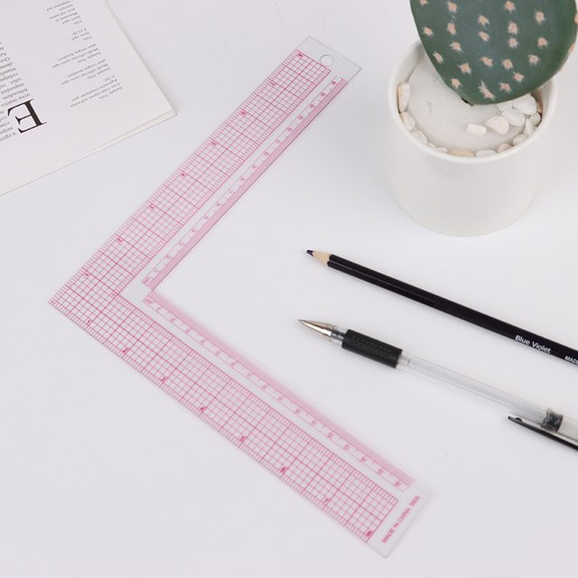 Transparentes Lineal aus Kunststoff zum Schneiden und Messen für Nähen, Patchwork und Quilten - Bild 1