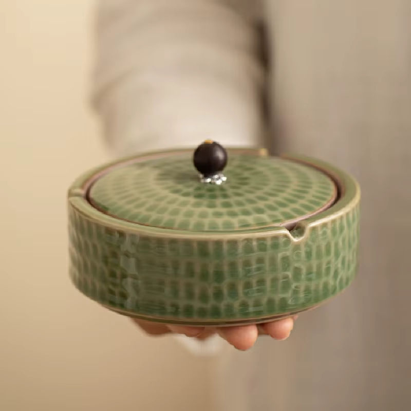 Nordic Keramik Aschenbecher mit Abdeckung Hammer Design in Mehrfarbig, Rund und Skandinavisch - Bild 5