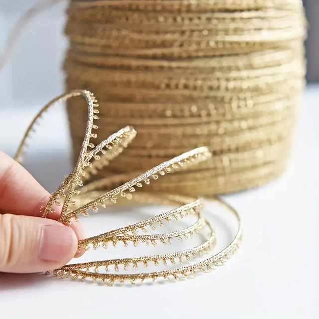 Ultrafeines goldenes Glitzer-Besatzband für Näh- und Bastelarbeiten, 1 Yard dekorative Spitzenkante für DIY-Projekte und Hochzeiten - Bild 1