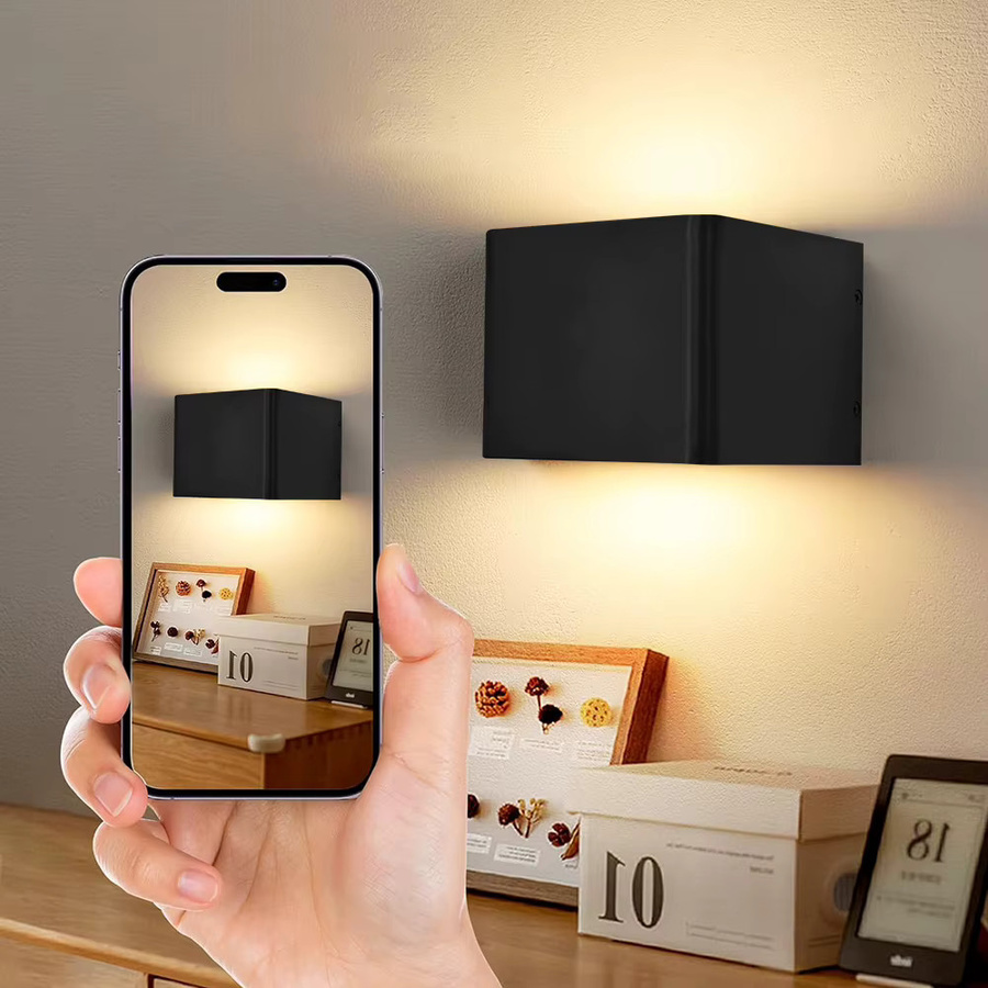 2er Set UMEXUS Wireless Cube LED Wandleuchten in Schwarz mit Up-Down Licht, PIR Bewegungssensor und USB wiederaufladbarem Akku, warmweißes Nachtlicht für Korridor und Veranda - Bild 2