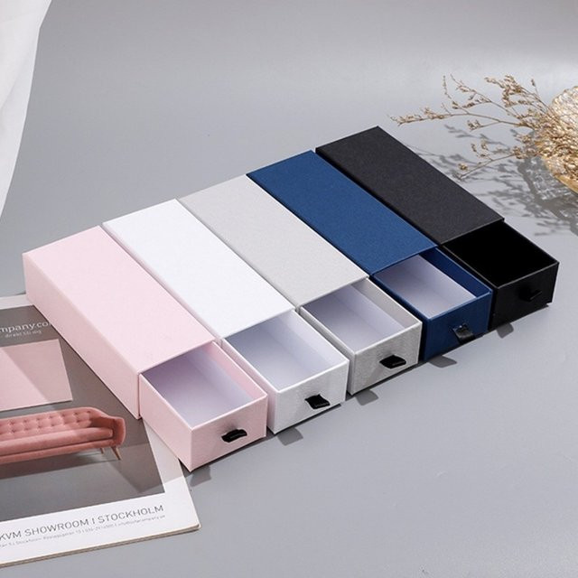 Quadratische Geschenkboxen aus Kraftpapier im Schubladenstil für große Kapazität in Blau und Pink - Bild 1