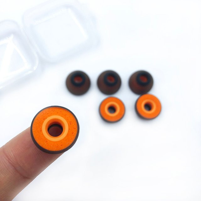 Trig Rain Memory Foam Ohrpolster mit Silikonhülle für In-Ear Kopfhörer in Orange - Bild 1