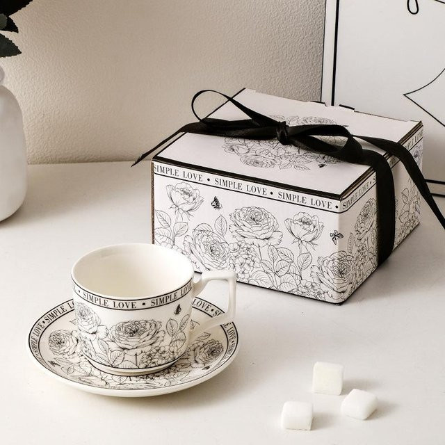 Yiran Furniture Kaffeetassen-Set aus Porzellan im französischen Retro-Stil mit floralem Design, Weiß, 200 ml - Bild 1
