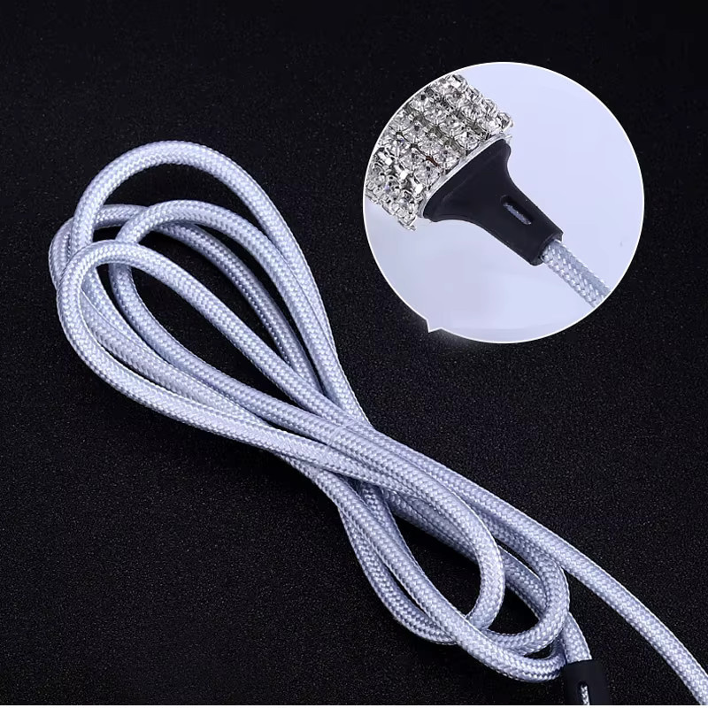 Diamond Crystal 3-in-1 USB-Kabel in Silber für iPhone, USB-C und Micro-USB zum Laden und für die Datenübertragung - Bild 2