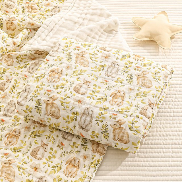DANIVIVI 6-lagige Babydecke aus Baumwolle in Weiß mit Tier-Motiv, weiches Musselin-Badetuch und Wickeldecke für dein Baby - Bild 1