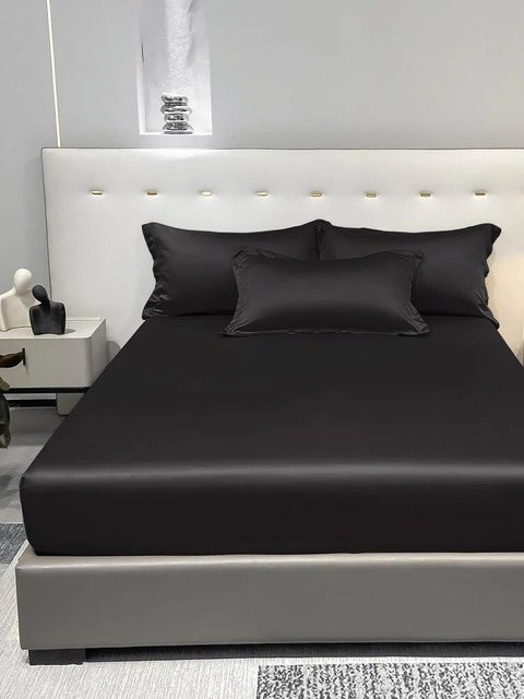Yifulin Tagesdecke aus Satin und Eisseide in Schwarz, B/B: 153 x 203 cm - Bild 1