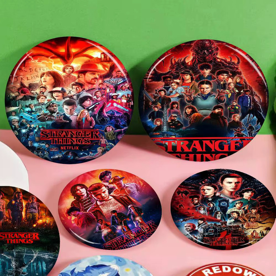 Broschen TV Stranger Things 58mm, Anstecknadeln - Bild 4