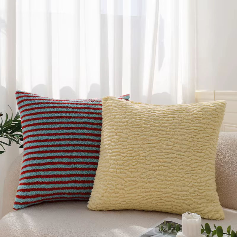 CANIRICA Kissenbezug aus weichem Plüsch mit Streifen-Design in Rot, Blau und Multicolour, B/T: 45 x 45 cm - Bild 4
