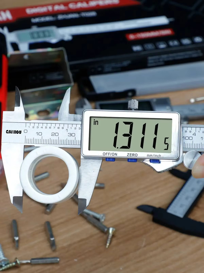 Digitaler Messschieber aus Edelstahl in Silber mit großem LCD-Bildschirm, Messbereich 150 mm - Bild 3