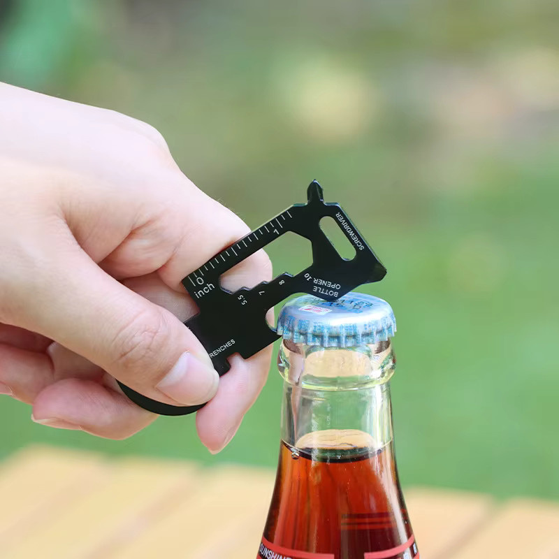 Multifunktionaler Werkzeug-Schlüsselanhänger von AXE SHAN als Flaschenöffner und Schraubendreher in Schwarz für Camping und Outdoor-Aktivitäten - Bild 4
