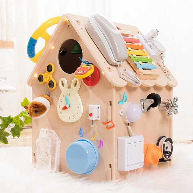 Kidsly Montessori-Spielzeug Busyboard-Haus, Holzspielzeug, ab 3 Jahre - Bild 1