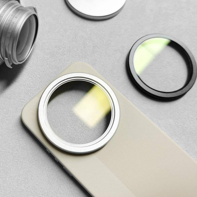 Wasserdichte UV-Glas-Objektivabdeckung als Schutzkappe für Xiaomi 17 Ultra Leica Edition Case in Transparent und Silber - Bild 1
