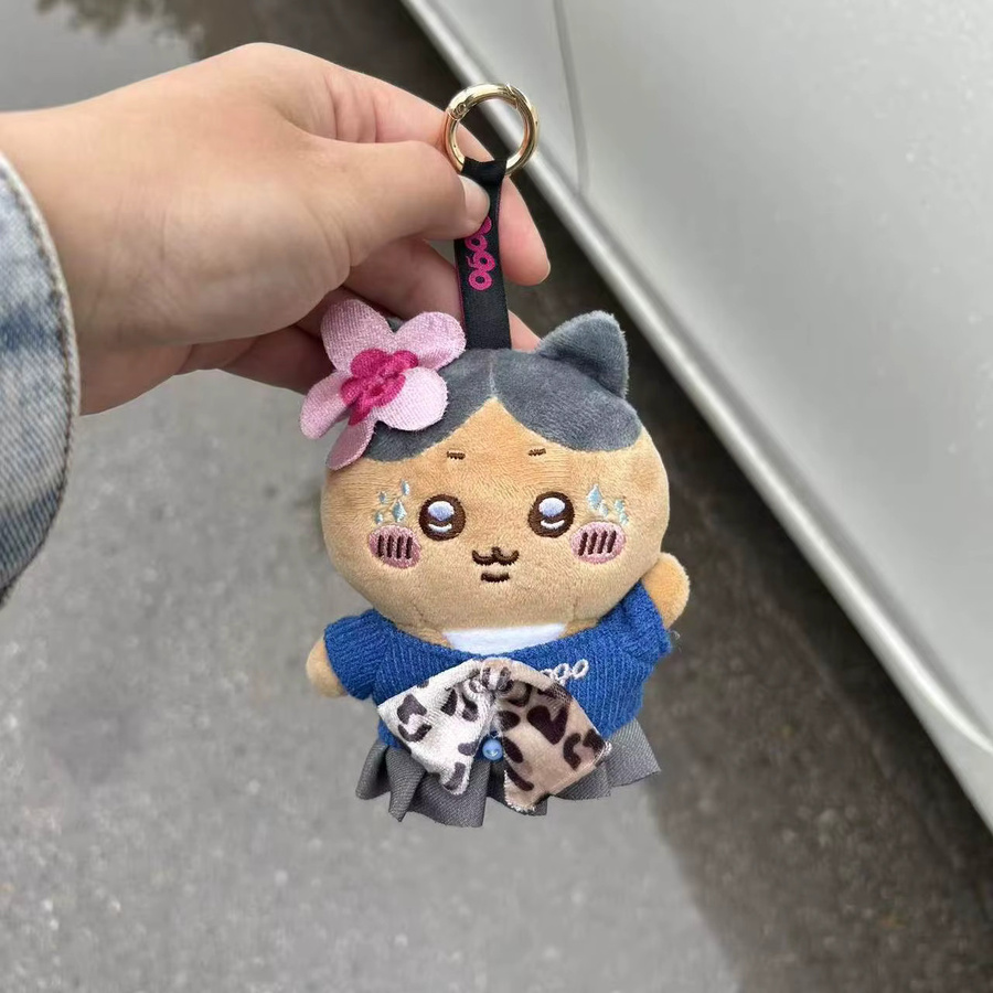 Bandai Hachiware Momonga Gyaru-Stil Plüsch-Schlüsselanhänger, hellbraune Katze mit blauen Ohren - Bild 2