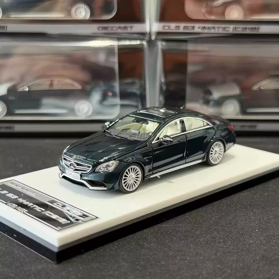 Bburago Mercedes-Benz CLS63 AMG Devil Eyes, Modellauto, 1:64, Metall - Bild 2