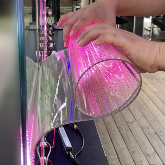 TLXT P6 LED transparenter Kristall-Softfilm-Bildschirm für Innenräume und Glasflächen - Bild 1