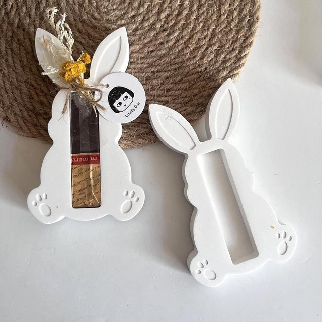Silikonform Osterhase für Schokoladenhalterung und DIY-Gussarbeiten in Weiß - Bild 1