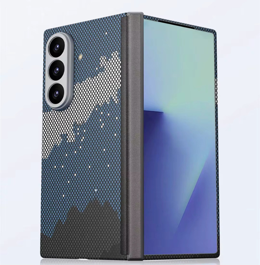 Aramid Carbon Faser Schutzhülle mit MagSafe für Samsung Galaxy Z Fold7 in Milchstraße Moonrise Design mit Scharnier-Schutz - Bild 2