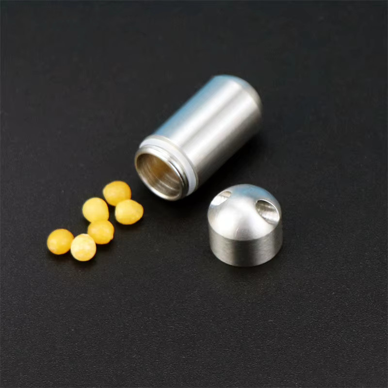 Baolian Mini-Edelstahl-Dose aus Edelstahl 304, wasserdichter und tragbarer Aufbewahrungsbehälter mit Schlüsselanhänger, Silber - Bild 2